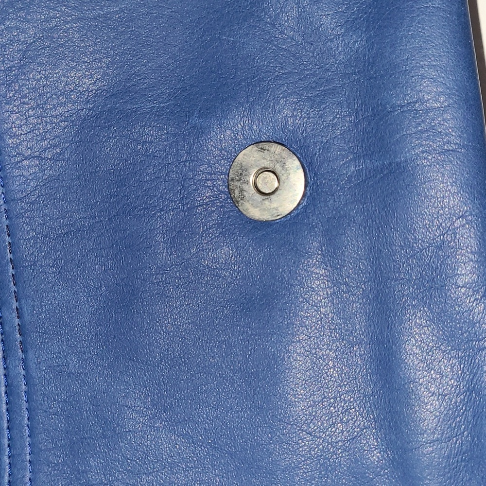 Elie Handbags Blue leather crossbody - Picture 9 of 11